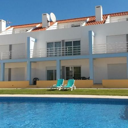 Townhous Praia Da Areia Branca Praia da Lourinha Bagian luar foto