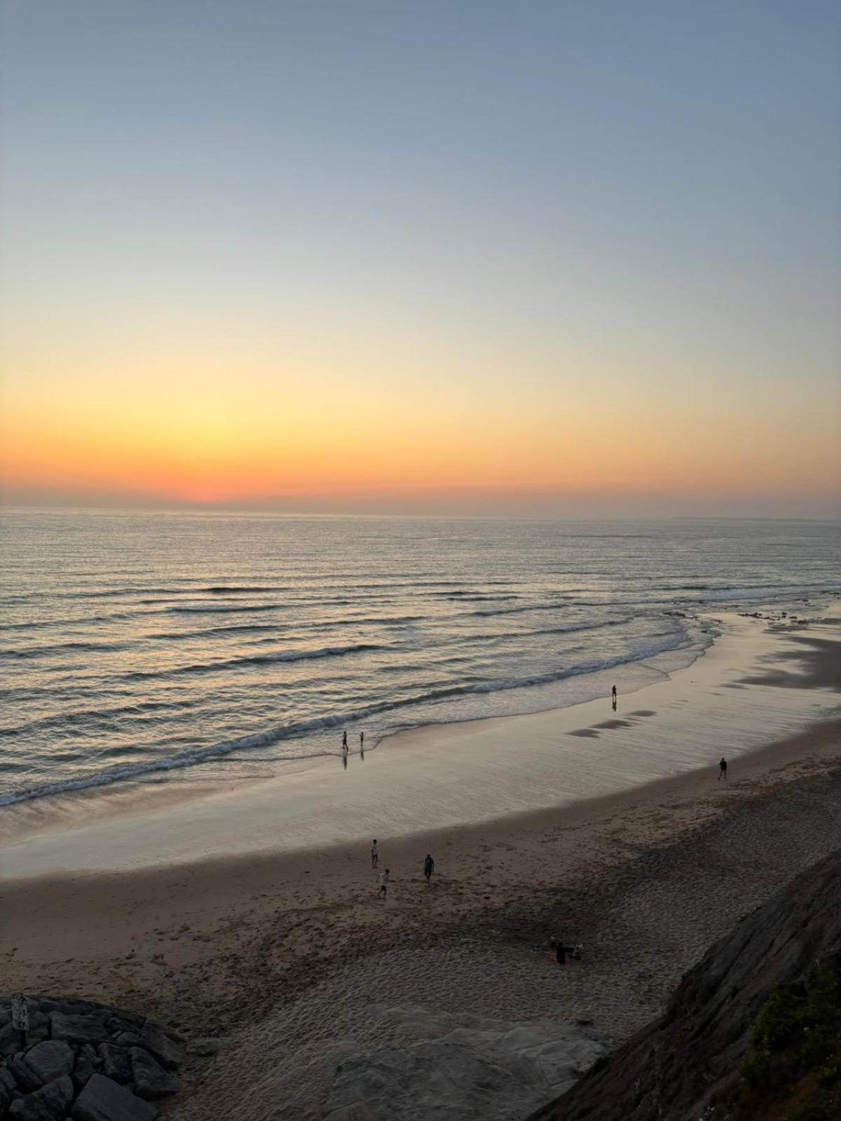 Townhous Praia Da Areia Branca Praia da Lourinha Bagian luar foto