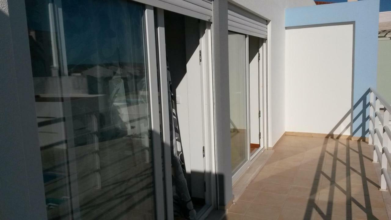 Townhous Praia Da Areia Branca Praia da Lourinha Bagian luar foto